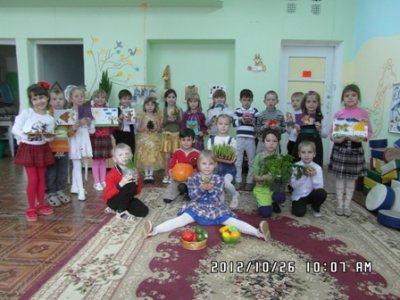Выставка совместного творчества родителей и детей «Осенние дары» в детском саде №17 города Канаш