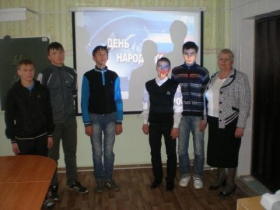 В политехнической школе прошел классный час посвященный Дню народного единства России