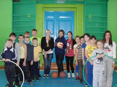 Спортивный конкурс «Мы друзья, спорт и я» прошел в ФСК "Локомотив" города Канаш