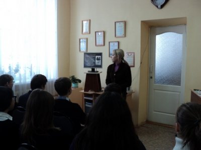 Учащиеся средней школы №1 г.Канаш познакомились с творчеством Алексея Толстого